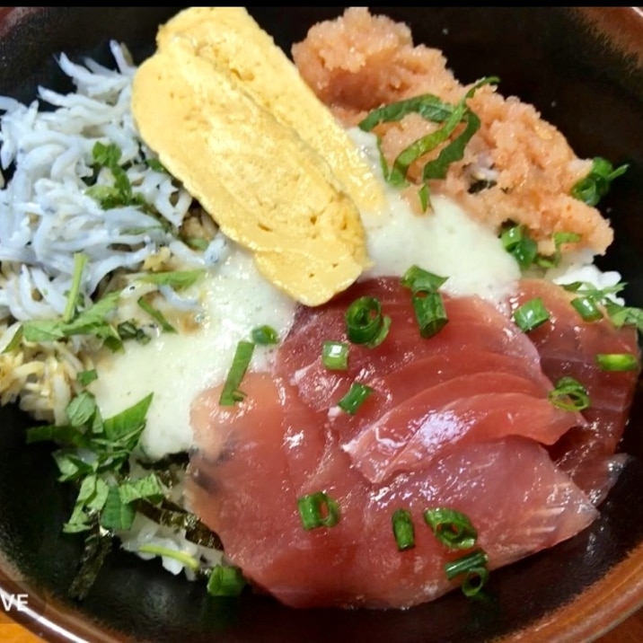 海鮮丼！食欲が増す